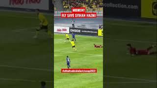 Moment Syihan Hazmi fly save‼️#football#malaysia#singapore#affmitsubishielectriccup2022#shorts