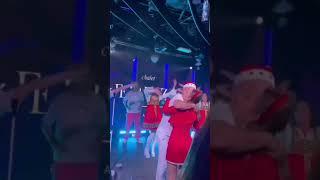Русский кокошник Алсу и татарская тюбетейка  Кирилла Туриченко на ПМЭФ-2025 в Петербурге