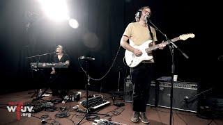 Slowdive - "Kisses" (Live at WFUV)