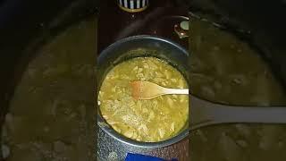 hoy estamos hasiendo tamales verdes