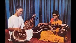 Vidwan M A Kalyanakrishna Bhagawathar & Vidushi Muthulakshmi Ranganathan~  Veena