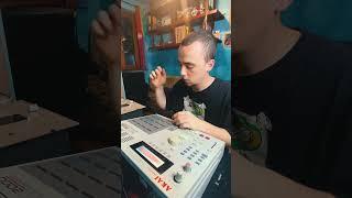 Making dark Mobb Deep boom bap beats on the mpc 2000