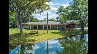 House For Sale in Sarasota: 4 Bedroom, 3 Bathroom, 3 Acres : 3260 Restful Lane, Sarasota, Florida