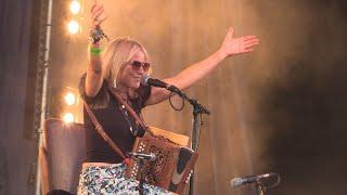 The Galway Girl & Music For A Found Harmonium - Sharon Shannon Trio Cropredy 2022