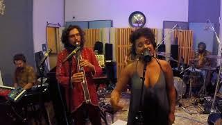 Daniel Riera and Viveca Hawkins - TRIGGER ME (Live at Airship Labs)