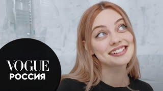 Катя Кищук показывает, как нарисовать ровные стрелки | Vogue Россия