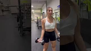 Bicep Curl Wide - dumbbell￼