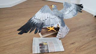 Raubvogel basteln aus Zeitung/ Making a bird of Prey out of newspaper