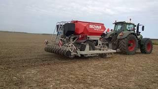 Drilling No till Corn in Ontario with fertilizer banding and NOVAG TFORCE 440