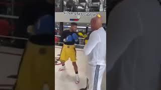 Anderson Silva still has that head movement ️