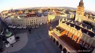 Kraków z Lotu Ptaka - Rynek Krakowski o świcie. Filmowanie z powietrza Kraków Małopolska.