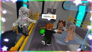 MM2 FUNNY MOMENTS‼️ (HE RESPAWNED)