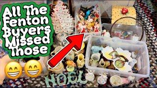 SCORED Fenton Glass & Vintage Christmas | A Quick Trip to the Goodwill Bins & AWESOME Auction Haul