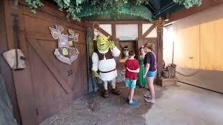 Our 1st time at the new Shrek Meet and Greet area. (2022)