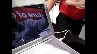 Demo of Elliptic Labs' Ultrasound-based gesture technology