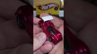 Beautiful 1968 to 1971 Redline Hot Wheels @ ToyCarCollector.com