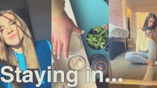 COLLEGE NIGHT ROUTINE | unwinding, dinner at home, and tea time | Lizzy Hinshaw