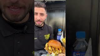 أكبر  برغر بي لبنان  صح؟  للطلب ️71497014️يمكن الطلب عبر Toters️العنوان لبنان-الحدث