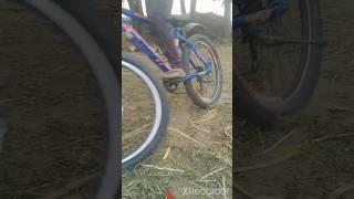 uk07 rider song in cycle short #trending #shorts #short #uk07rider #uk07ridershorts #viralshorts