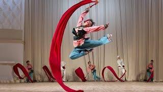 Igor Moiseyev Ballet. Chinese dance with ribbons