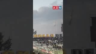 Guerra declarada: Colo Colo expone en pantallas del Monumental a hinchas que se pasan por los techos