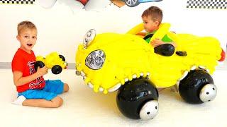 Vlad and Niki pretend play with toy car from balloons