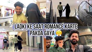 Ladki Ke Saat Pakda Gaya Zeeshan| Romance Kar Raha tha | prank on brother| Fokats | Abresh & Zeeshan