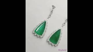 SAMEERA EARRINGS emerald and diamond chunky earrings royal look  #sparklingelegance #luxuryjewelry