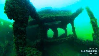 Spearfishing Brighton piers shipwreck !!