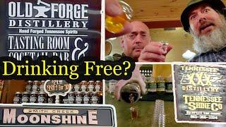 Drinking Free in Pigeon Forge, TN: Free Whiskey Tasting, Wine Tasting & Moonshine Tasting