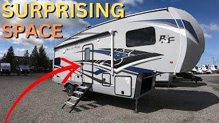 NEW Arctic Fox  27-5L 5th Wheel RV | Under 30ft