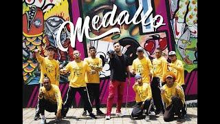 Medallo / Eddie Luka & Family Crew 32