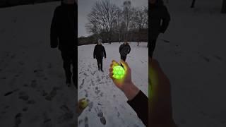 Подарував ОРИГІНАЛЬНИЙ Neon Moon Ball незнайомим хлопцям #gravityball #moonball #challenge #дюха