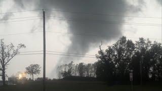 Storm chasers intercept SPOOKY TORNADO in Idabel, Oklahoma