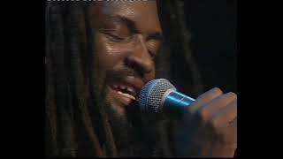 Lucky Dube - Reggae Strong (Live)