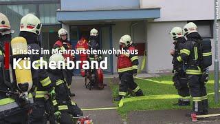 Brand in der Küche eines Mehrparteienwohnhauses in Wels-Lichtenegg