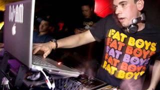 DJ AM Live on Power 106 .wmv