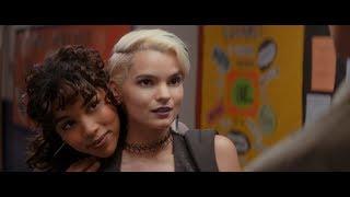 Убить за лайк / Tragedy Girls (2017) Дублированный трейлер HD