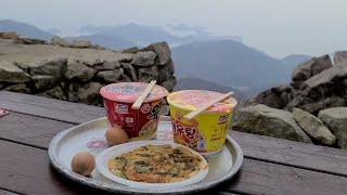 국내 최고 뷰 맛집 !? 남해 핫플 금산산장  | Best ramen with the amazing view - korean street food