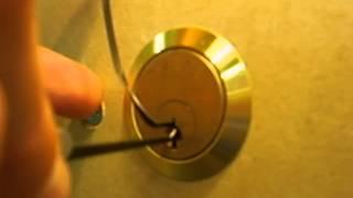 Pin Tumbler Picking - Basic Lock