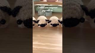 Just a little amigurumi pug production line. #crochet #amigurumi #amigurumicrochet #puglove