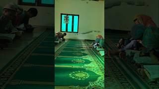 Al Quran #ytshort #youtubeshorts #beautiful #video #trending #yt #love #quran #reels #islam #muslim