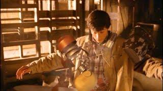 Clark Kent's Powers - Invulnerability -- (Smallville - S1-2; E7)