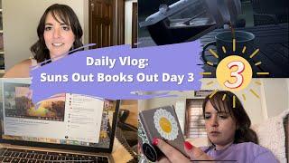 Daily vlog: Suns Out Books Out Readathon Day 3 | Bohemian Lapse-city......minus the boho 