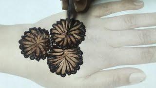 New & unique mehandi design for back hand|| easy henna design|| how to apply easy mehandi design