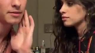 El polémico beso entre Shawn Mendes y Camila Cabello