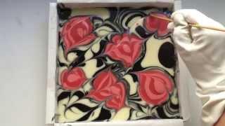 Soapmaking: Thorns and Roses soap (pipe divider swirl)