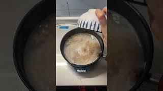 减脂早餐虾仁燕麦粥超级简单 咸香好喝 消耗燕麦好办法 #海鲜粥 #每天吃什么 #虾仁燕麦粥 #燕麦粥减肥做法 #燕麦的神仙吃法