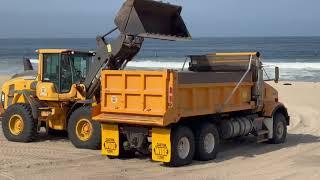 Desire the Best: Manhattan Beach Trucks for Sand Transportation