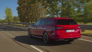 The new Škoda Superb Sportline Combi Driving Video